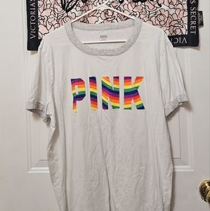 VS Pink tshirt